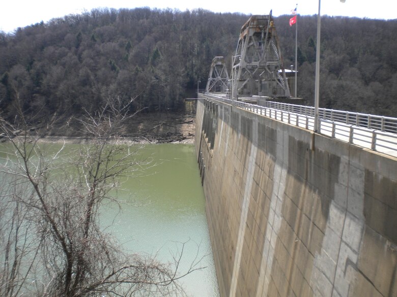 Authorized by the Flood Control Acts of 1936 and 1938, Mahoning Creek Lake is one of 16 flood control projects in the Pittsburgh District. An important link in a system of flood control projects, Mahoning provides flood protection for the lower Allegheny River Valley and the upper Ohio River.


