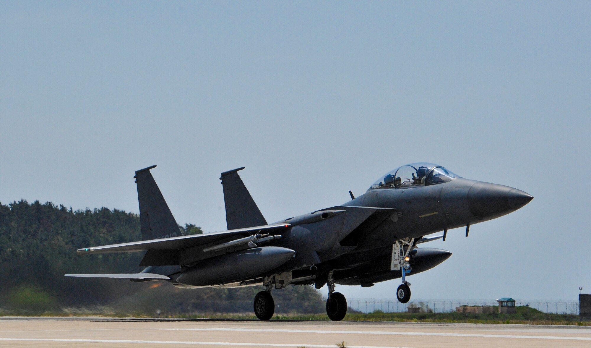 A Republic of Korea Air Force F-15K Slam Eagles from the 11th Fighter Squadron, Daegu Air Base, ROK, takes off during Exercise MAX THUNDER 17 at Kunsan Air Base, Republic of Korea, April 27, 2017. In Max Thunder, U.S. and ROK air forces consistently train together to be ready around-the-clock to defend the Republic of Korea. The interoperability and trust developed between the allies in training is critical to ensure U.S and ROK are prepared for any challenge. (U.S. Air Force photo by Senior Airman Colville McFee/Released)