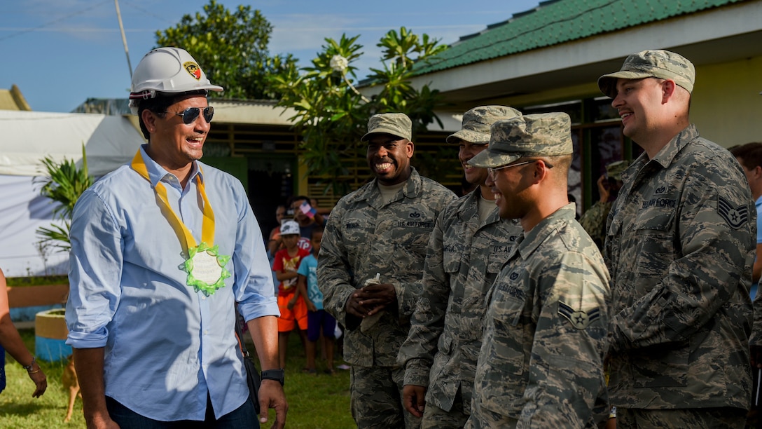 The Honorable Richard Gomez, mayor of Ormoc City, speaks with U.S. Air Force engineers during a groundbreaking ceremony for Balikatan 2017 in Ormoc City, Leyte, April 25, 2017. Leaders from the Armed Forces of the Philippines, U.S. military, and Ormoc City gathered to commemorate the beginning of engineering projects for new classrooms at Margen Elementary School in Ormoc City. Balikatan is an annual U.S.-Philippine military bilateral exercise focused on a variety of missions, including humanitarian assistance and disaster relief and counterterrorism. 