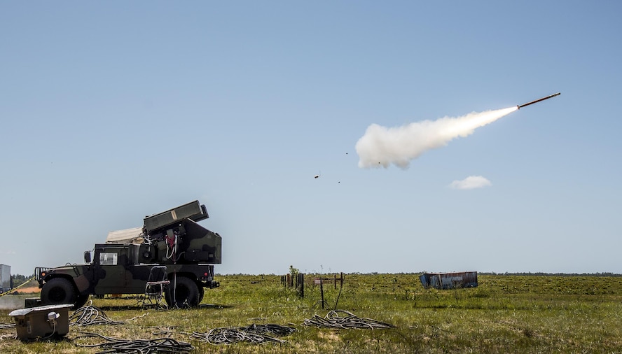 An FIM-92 Stinger missile is fired downrange from an Army Avenger vehicle at the Eglin Air Force Base range April 20. The 96th Test Wing hosted the Army’s Stinger Based Systems and the Florida National Guard’s 3rd Battalion, 265 Air Defense Artillery Regiment for two days of testing. (U.S. Air Force photo/Samuel King Jr.)
