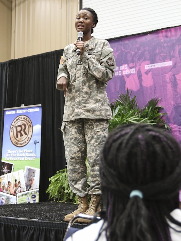 Former Miss USA, Army women making a difference in the lives of young women