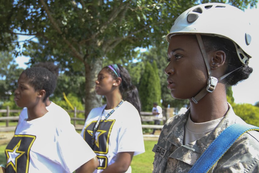 Former Miss USA, Army women making a difference in the lives of young women