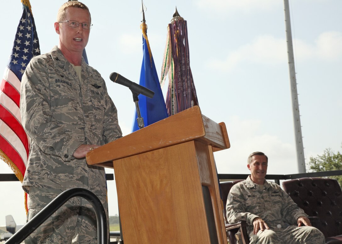 Col. Frank “Les” Bradfield III speaks to the audience.