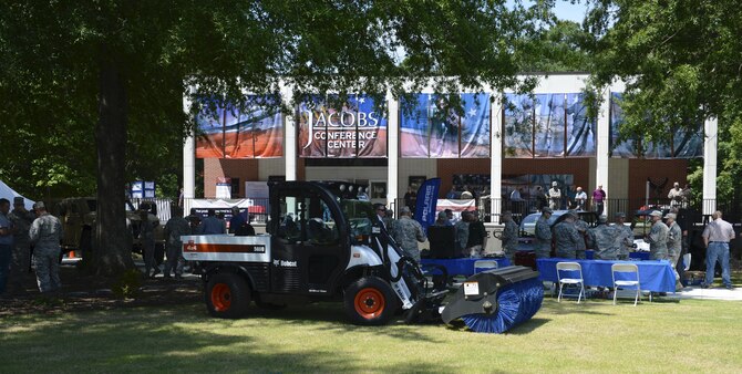 U.S. Air Force Airmen visit vehicle and equipment vendors during the Vehicle Transformation and Acquisition Council meeting at Joint Base Langley-Eustis, Va., Aug. 2, 2017. The council covers topics such as the health of the vehicle management career field, manning, logistics, and budgeting, (U.S. Air Force photo/Airman 1st Class Kaylee Dubois)