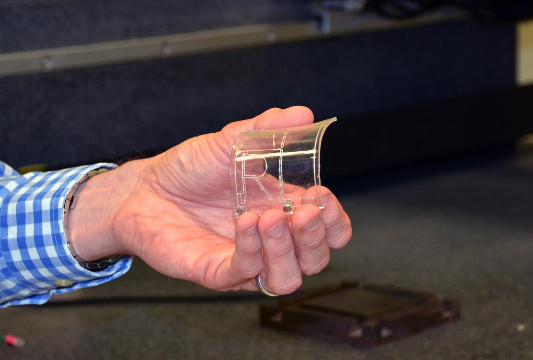 Flexible 3-D manufactured electric circuit