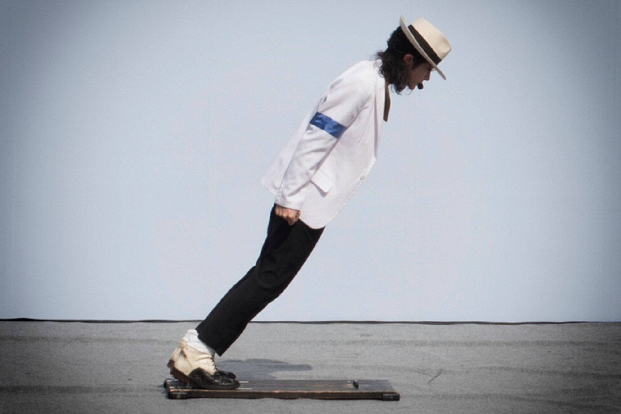 MyCool-Ryo, Michael Jackson impersonator, performs the anti-gravity lean