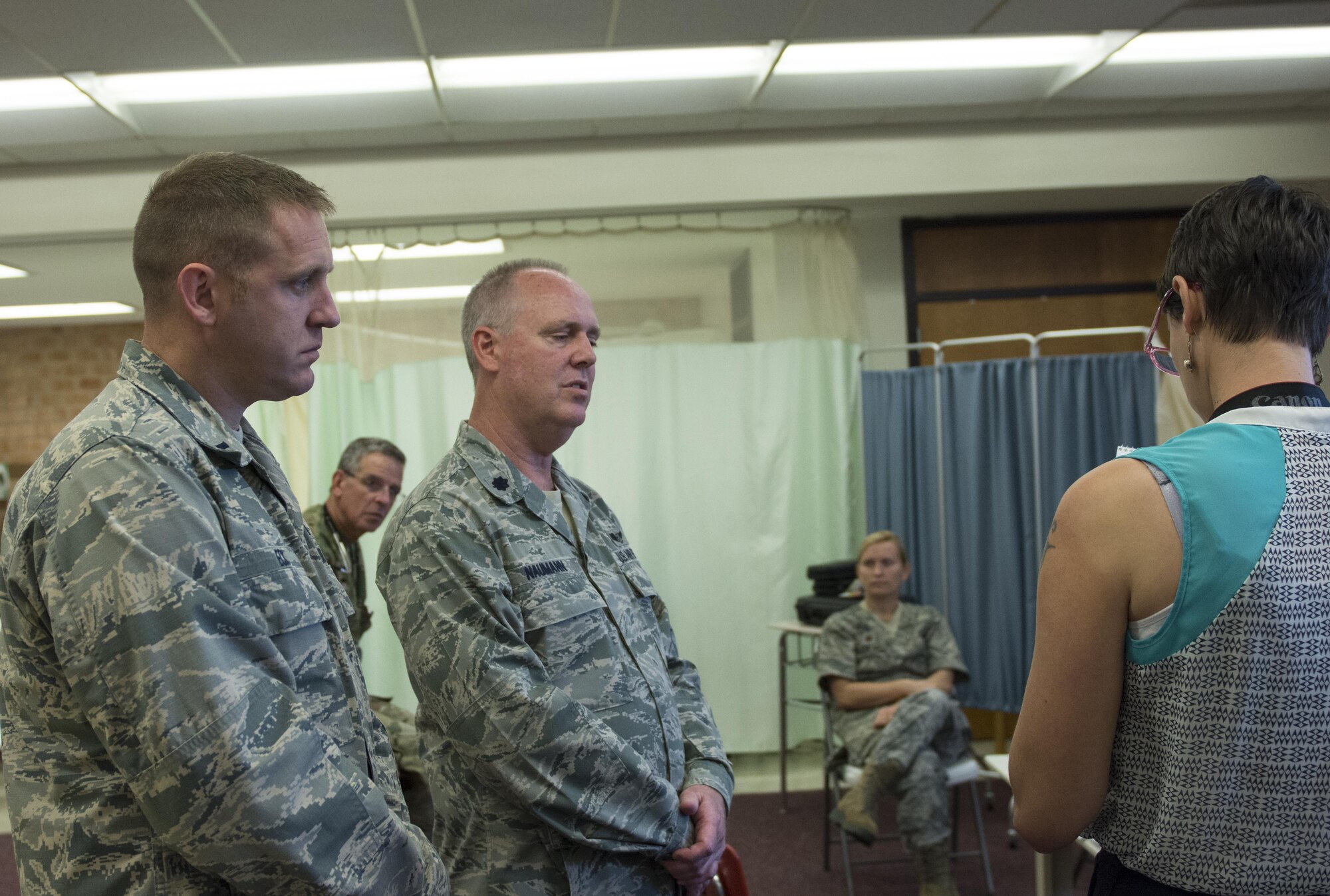 Air Force Lt. Col. Dan Naumann, a physician assigned to 512th Aerospace Medicine Squadron, Dover Air Force Base, Del., briefs medical team and communtiy volunteers on community impact  at Swain County High School during Smoky Mountain Medical Innovative Readiness Training in Bryson City, N.C., on Aug. 3, 2017.