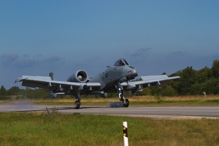 Army, British soldiers seamlessly integrate air and land in Estonian exercise