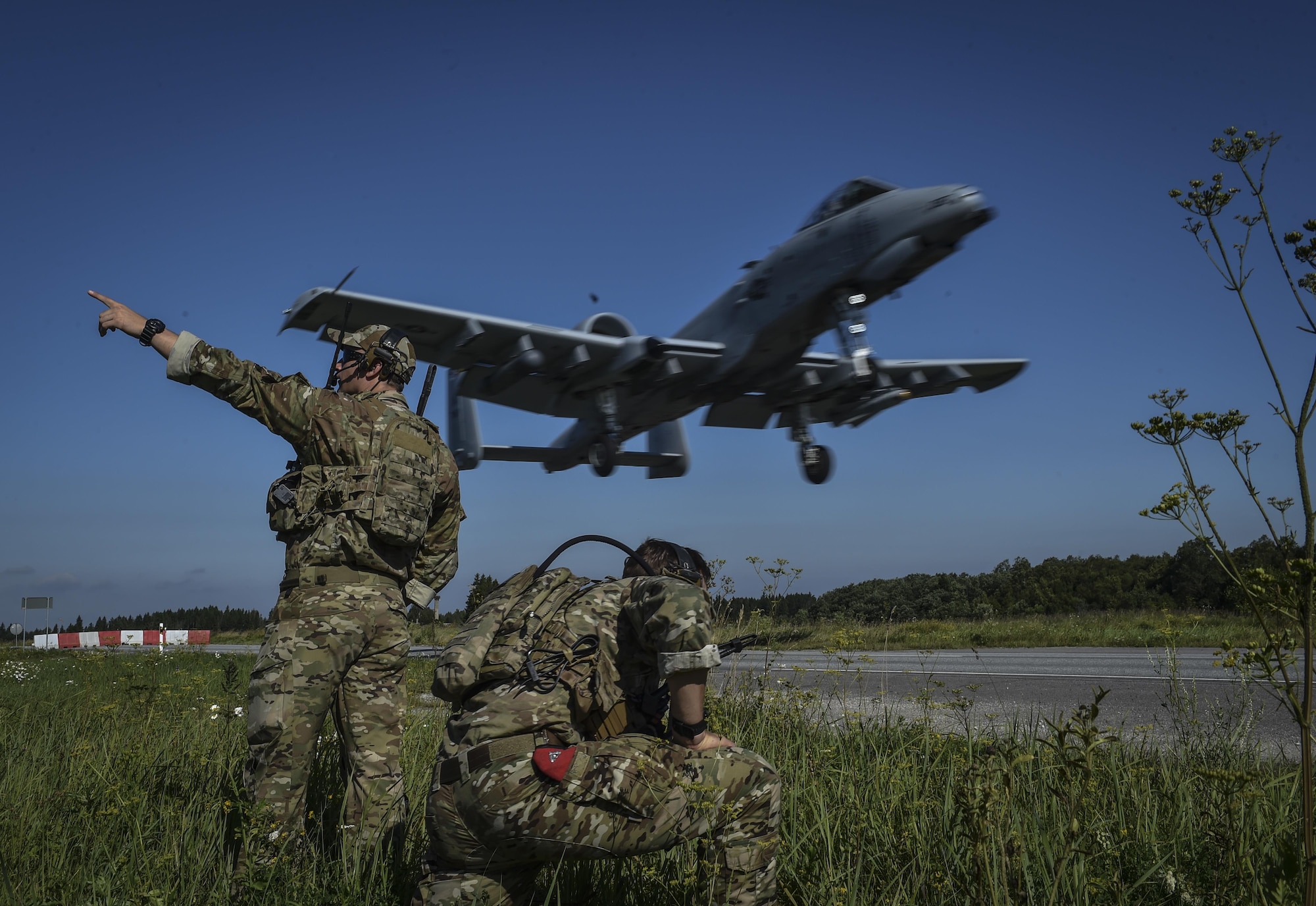 321 STS lands A-10's on highway in Estonia