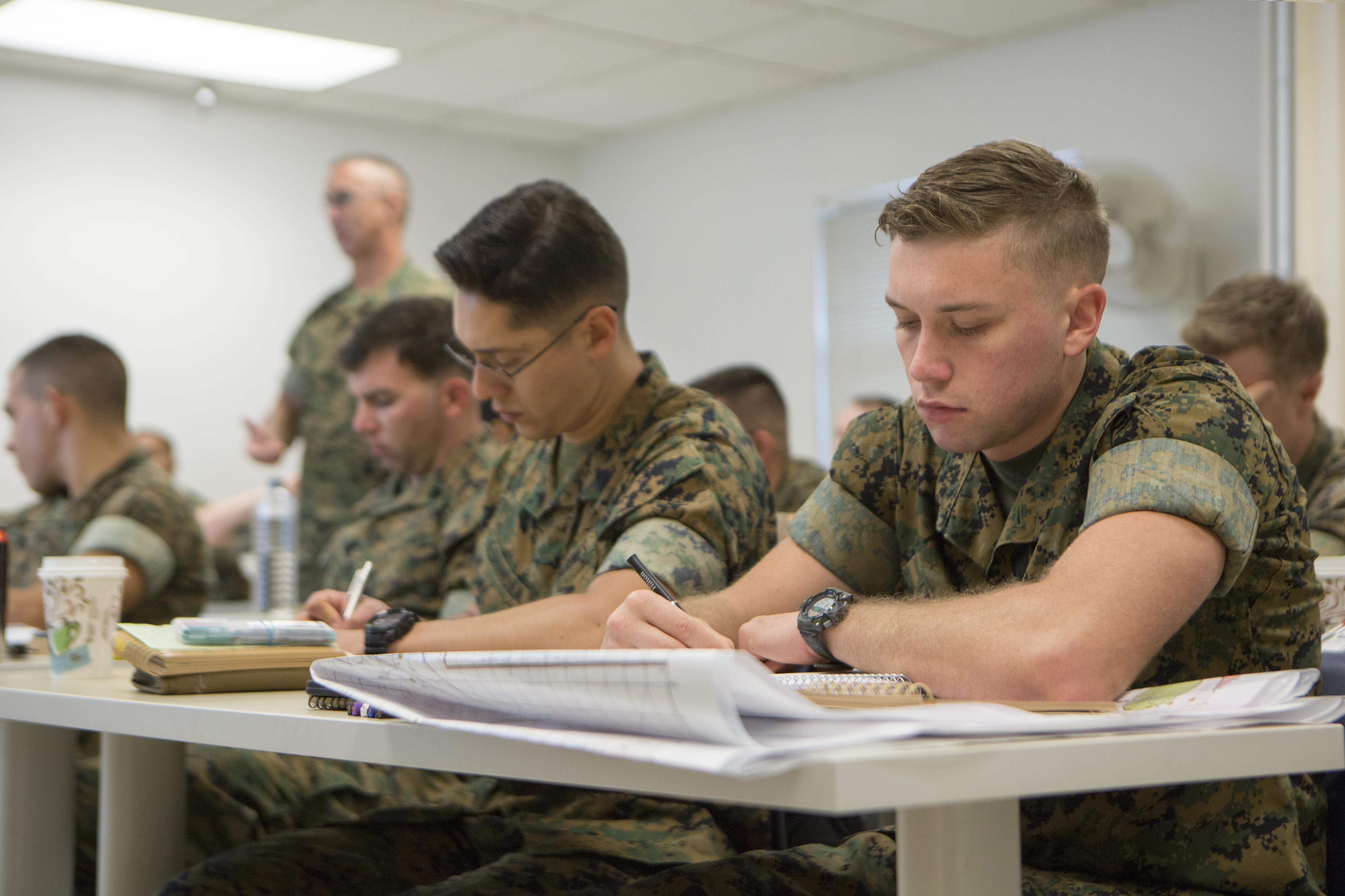 Reserve Marines complete first Joint Fires Observer primer course