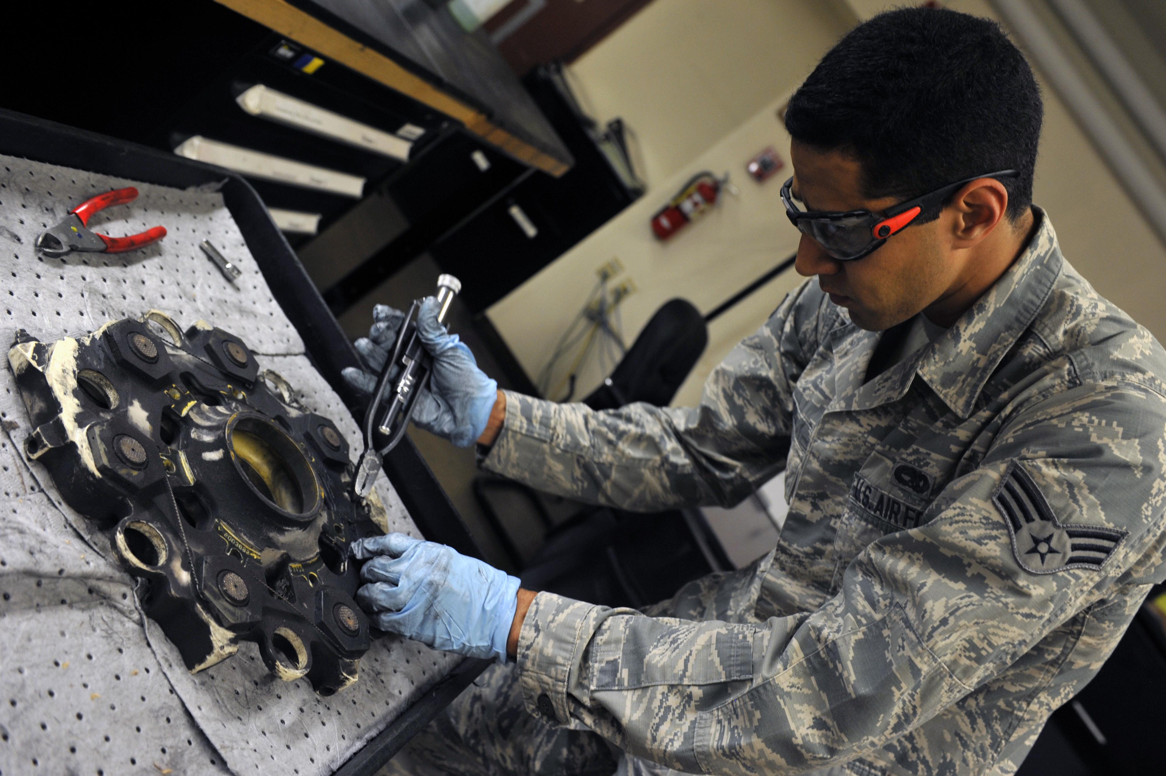 Luke s hydraulics shop adds to the Air Force stockpile Luke Air Force Base Article Display