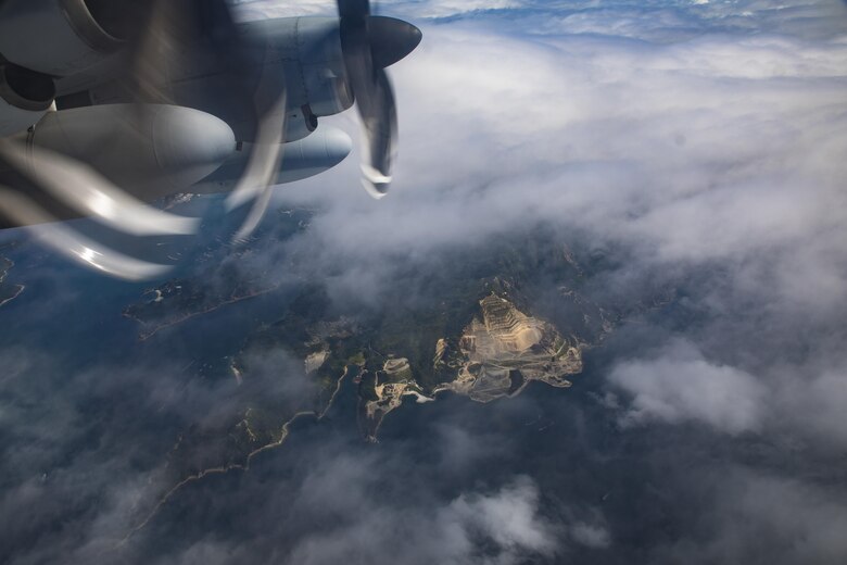 VMGR-152 arrives at Whidbey Island for unit-level training