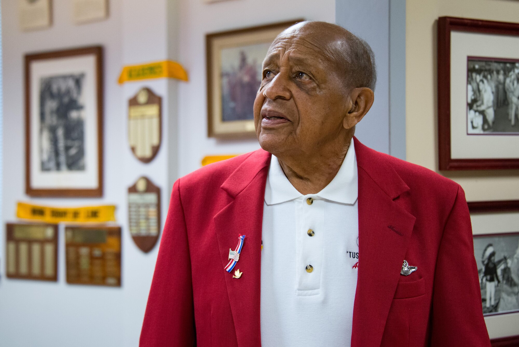 Former Tuskegee Airman and POW Addresses Air University Students