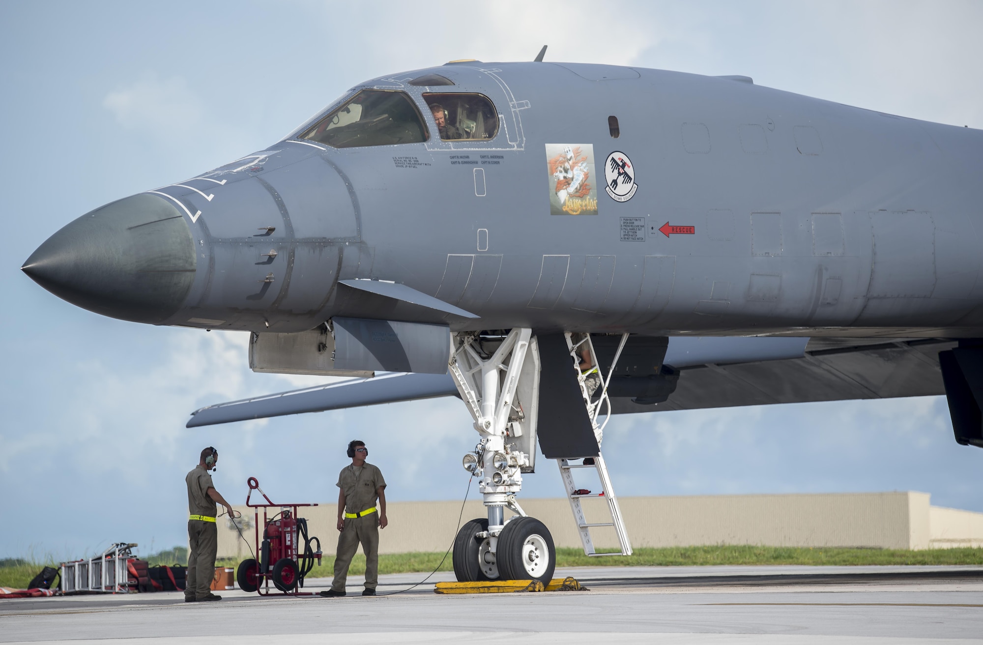 B-1B bombers conduct air drills with Japanese fighters near Senkaku Islands