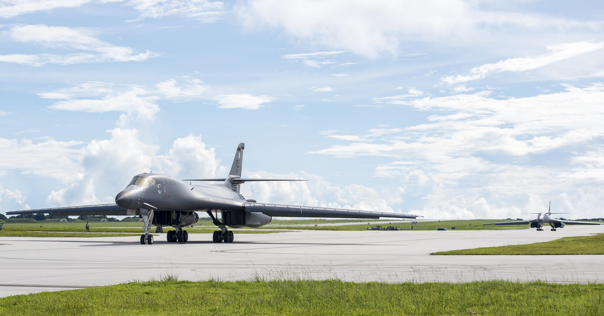 B-1B bombers conduct air drills with Japanese fighters near Senkaku Islands