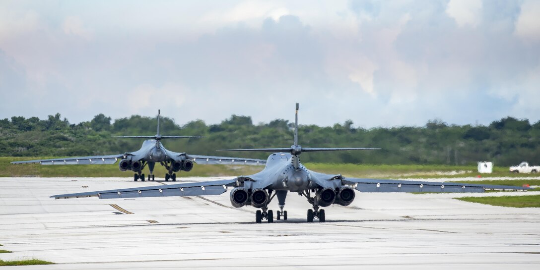 B-1B bombers conduct air drills with Japanese fighters near Senkaku Islands
