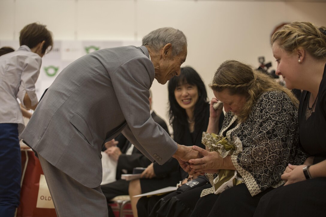 Marine returns Japanese WWII flag to original family