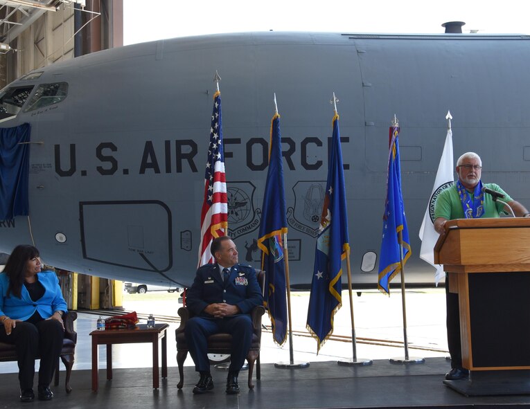 McConnell Reservists pay tribute to people of the Southwind