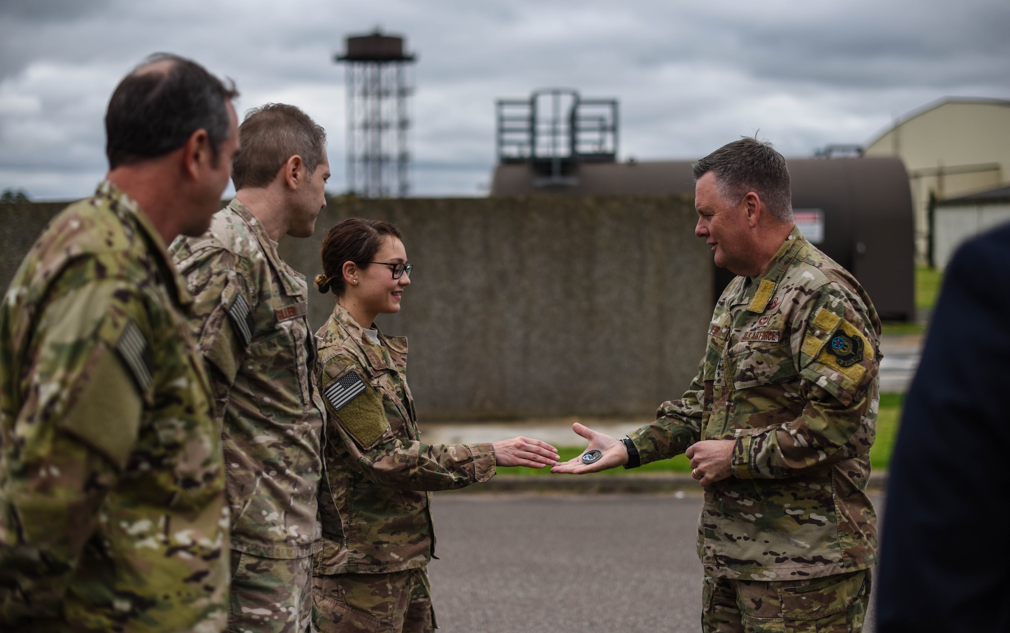 Lt. Gen. Brad Webb visits RAF Mildenhall