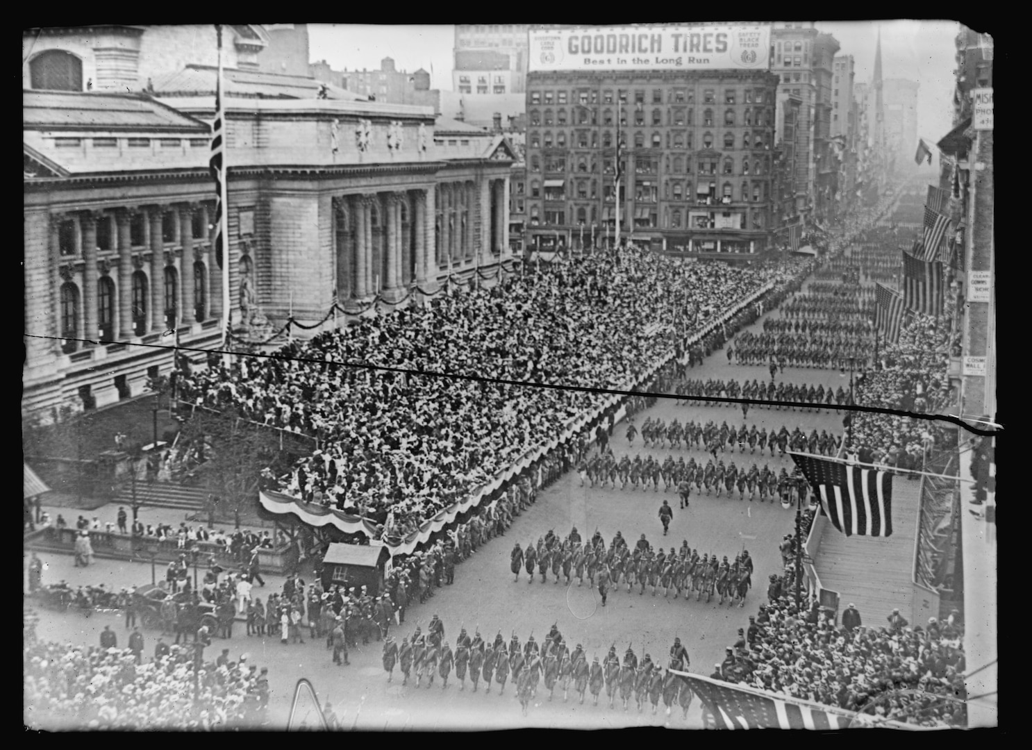 new-york-city-said-goodbye-to-national-guard-with-massive-parade-in