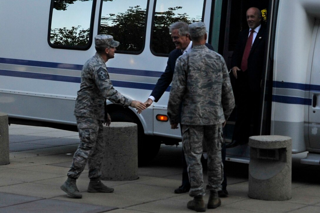 Norman, his associates and Sumter, S.C., community members toured Shaw AFB, attended a 20th FW mission brief and observed an Air Combat Command F-16 Viper Demonstration Team practice.