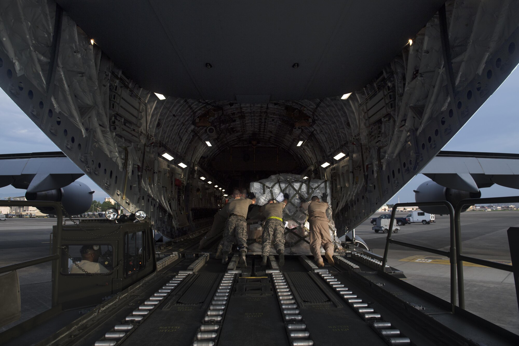 Yokota Air Base, Hickam Air Force Base, 123rd Airlift Wing, Louisville National Guard, Contingency Response Group, Maintenance, C-17 Globemaster III, 730 Aircraft Maintenance Squadron