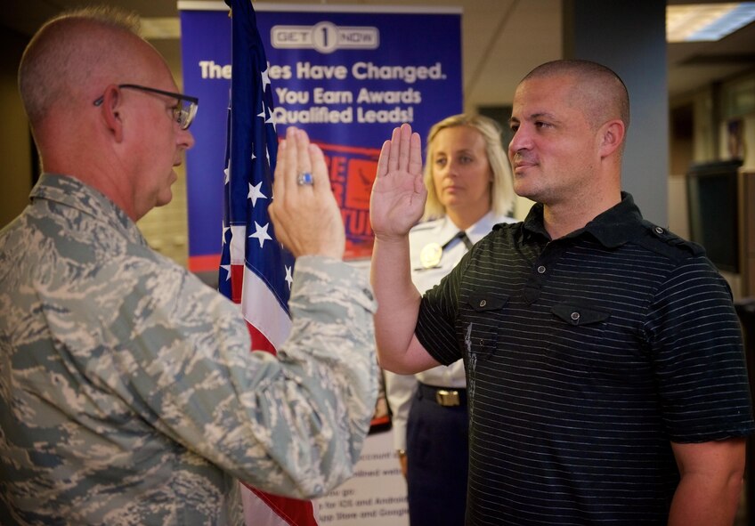 Taking the oath at 932nd