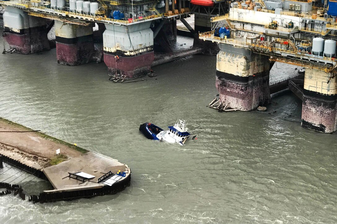 15 people aboard three vessels near Port Aransas, Texas