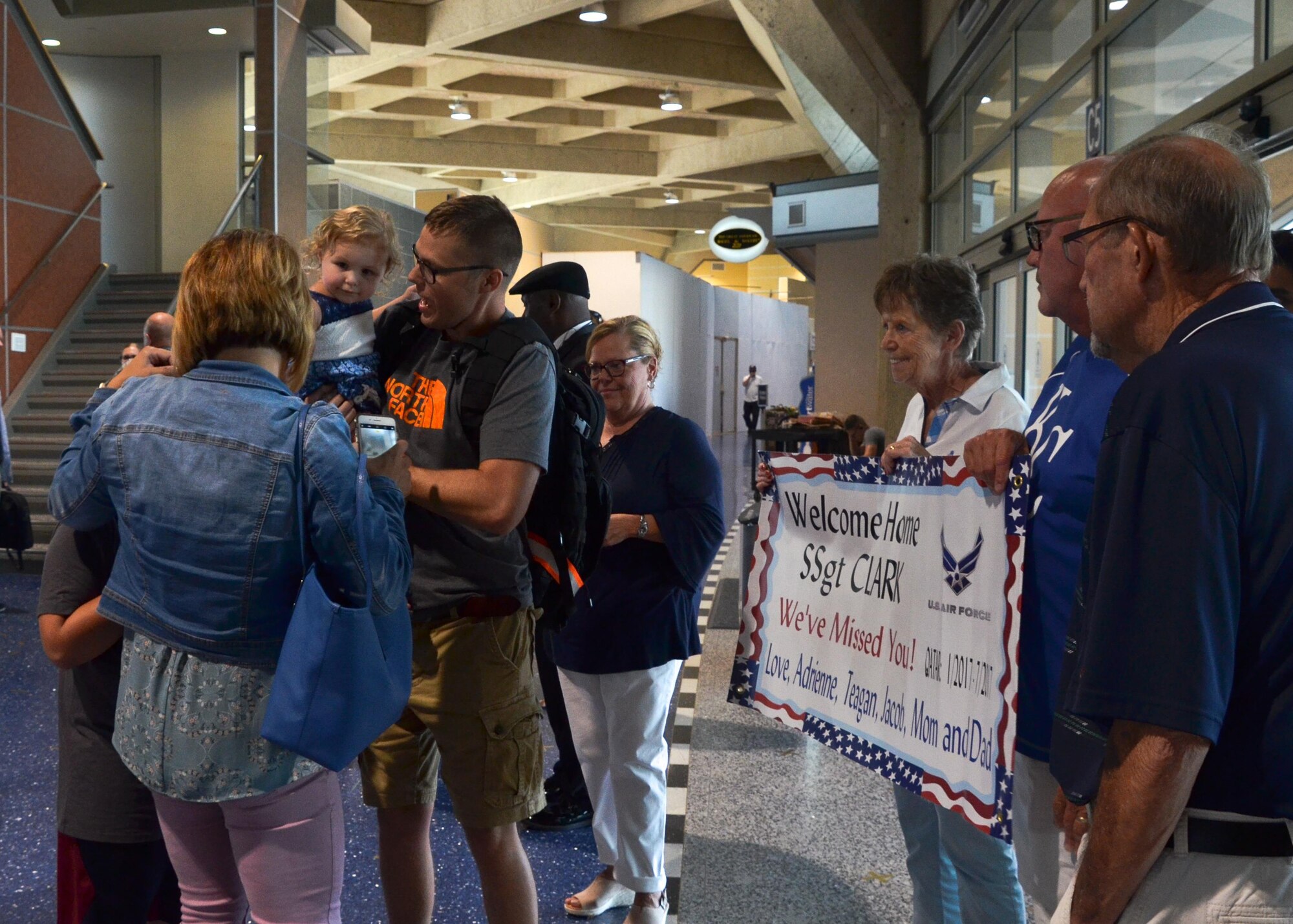 Reservists return from deployment