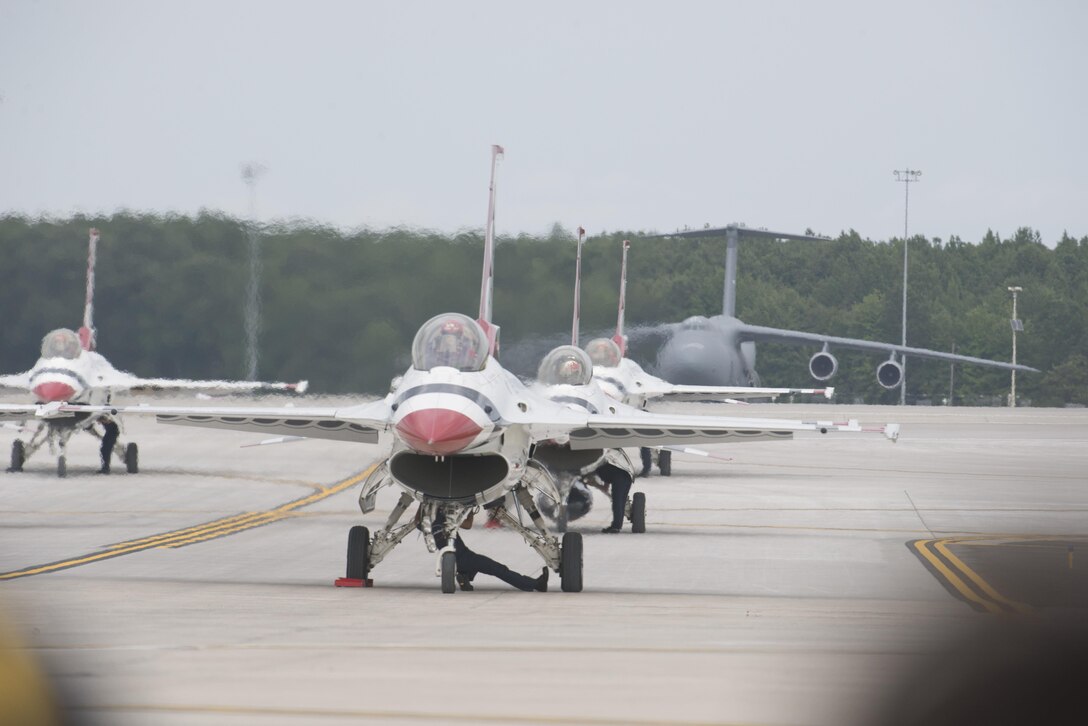 The Thunderbirds taxi after performing at the 2017 Thunder Over Dover Open House Aug. 27, 2017, on Dover AFB, Del. The Thunderbirds arrived two days prior to the open house to meet media, base and community members and to practice performance routines. (U.S. Air Force photo by Staff Sgt. Jared Duhon)