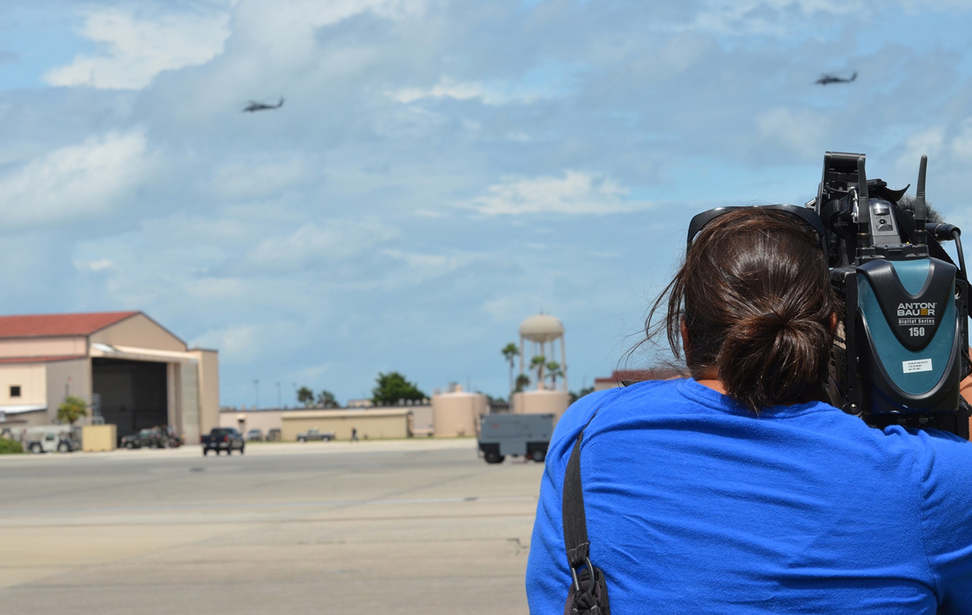 The local media covered approximately 90 Citizen Airmen from the 920th Rescue Wing as they deployed to Texas to exercise their hurricane relief capabilities August 28, 2017. Wing Airmen launched three HH-60G Pave Hawk combat-search-and-rescue helicopters and two combat king HC-130P/N aerial refueling aircraft to Naval Air Station Ft. Worth Joint Reserve Base where Tenth Air Force Headquarters is located. If the Federal Emergency Management Agency or Air Combat Command gives the order to provide disaster relief following Hurricane Harvey’s devastating effects to the state, the 920th will be ready to help. (U.S. Air Force photo/Maj. Cathleen Snow)