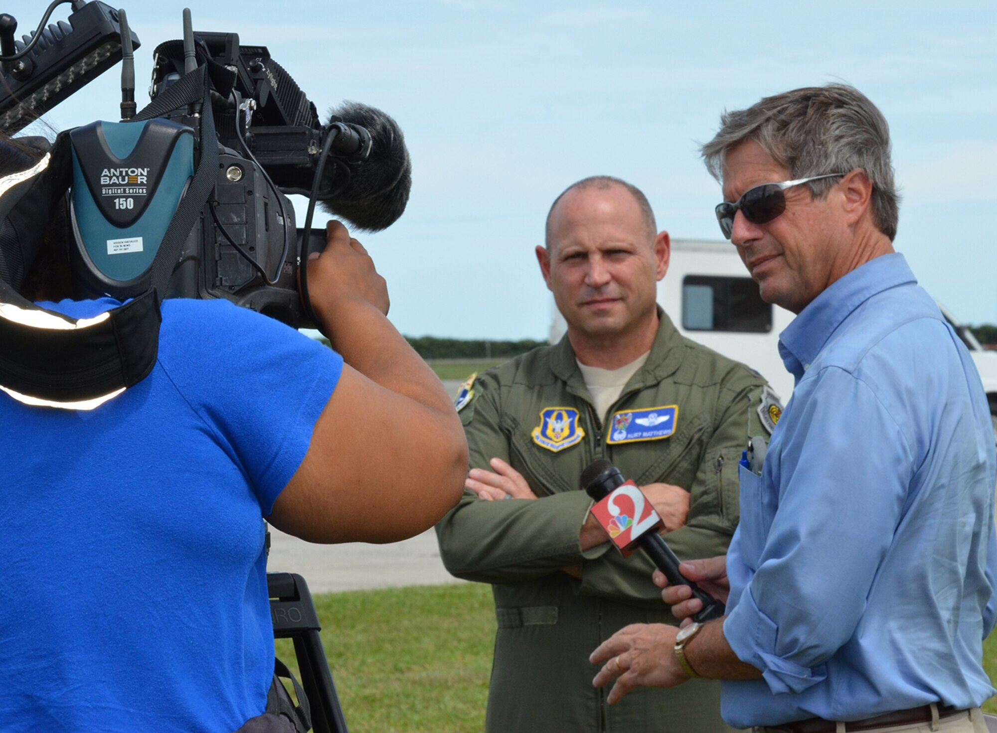 The local media covered approximately 90 Citizen Airmen from the 920th Rescue Wing as they deployed to Texas to exercise their hurricane relief capabilities August 28, 2017. Wing Airmen launched three HH-60G Pave Hawk combat-search-and-rescue helicopters and two combat king HC-130P/N aerial refueling aircraft to Naval Air Station Ft. Worth Joint Reserve Base where Tenth Air Force Headquarters is located. If the Federal Emergency Management Agency or Air Combat Command gives the order to provide disaster relief following Hurricane Harvey’s devastating effects to the state, the 920th will be ready to help. (U.S. Air Force photo/Maj. Cathleen Snow)