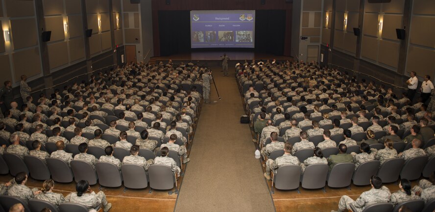 Col. Brandon Parker hosts first commander’s call as 7th BW commander