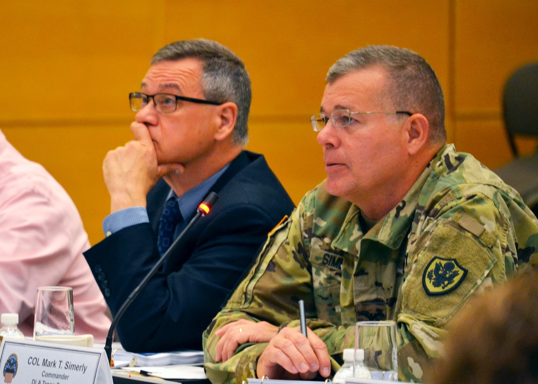 Richard Ellis, DLA Troop Support deputy commander (left), and Army Col. Mark Simerly, DLA Troop Support commander, lead the discussion to plot DLA Troop Support's path to improve the organization and collect input for a new DLA strategic plan.