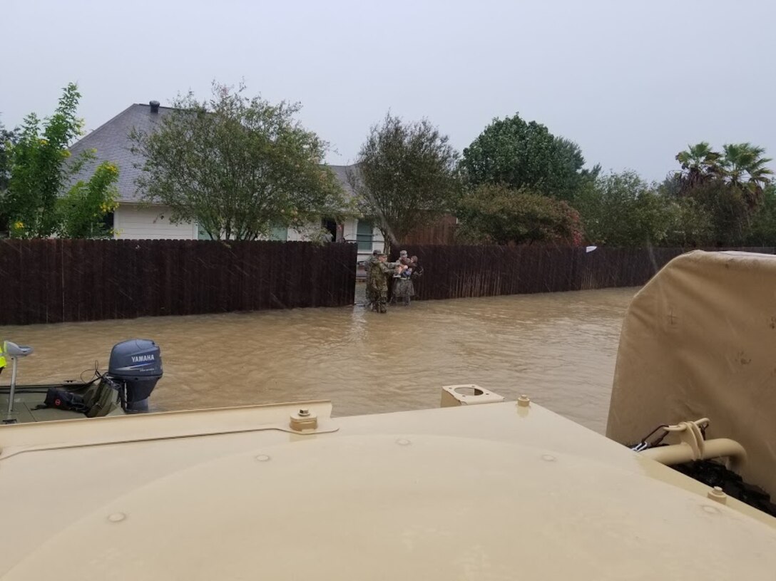 Army Reserve continues Hurricane Harvey rescue efforts