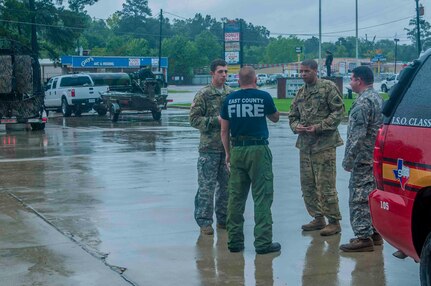 U.S. Army Reserve aviation supports Hurricane Harvey rescue efforts