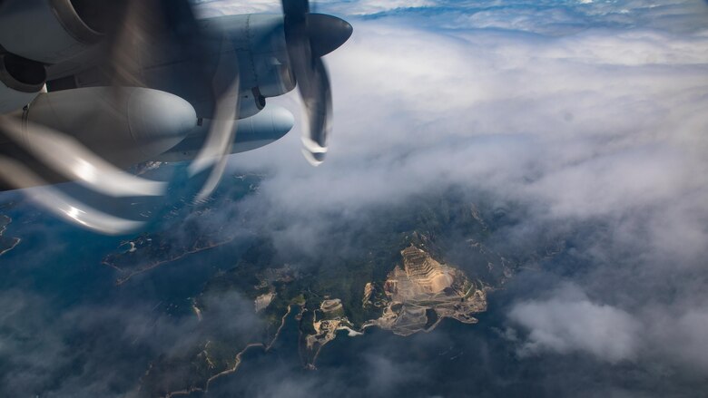 VMGR-152 conducts division tactical navigation