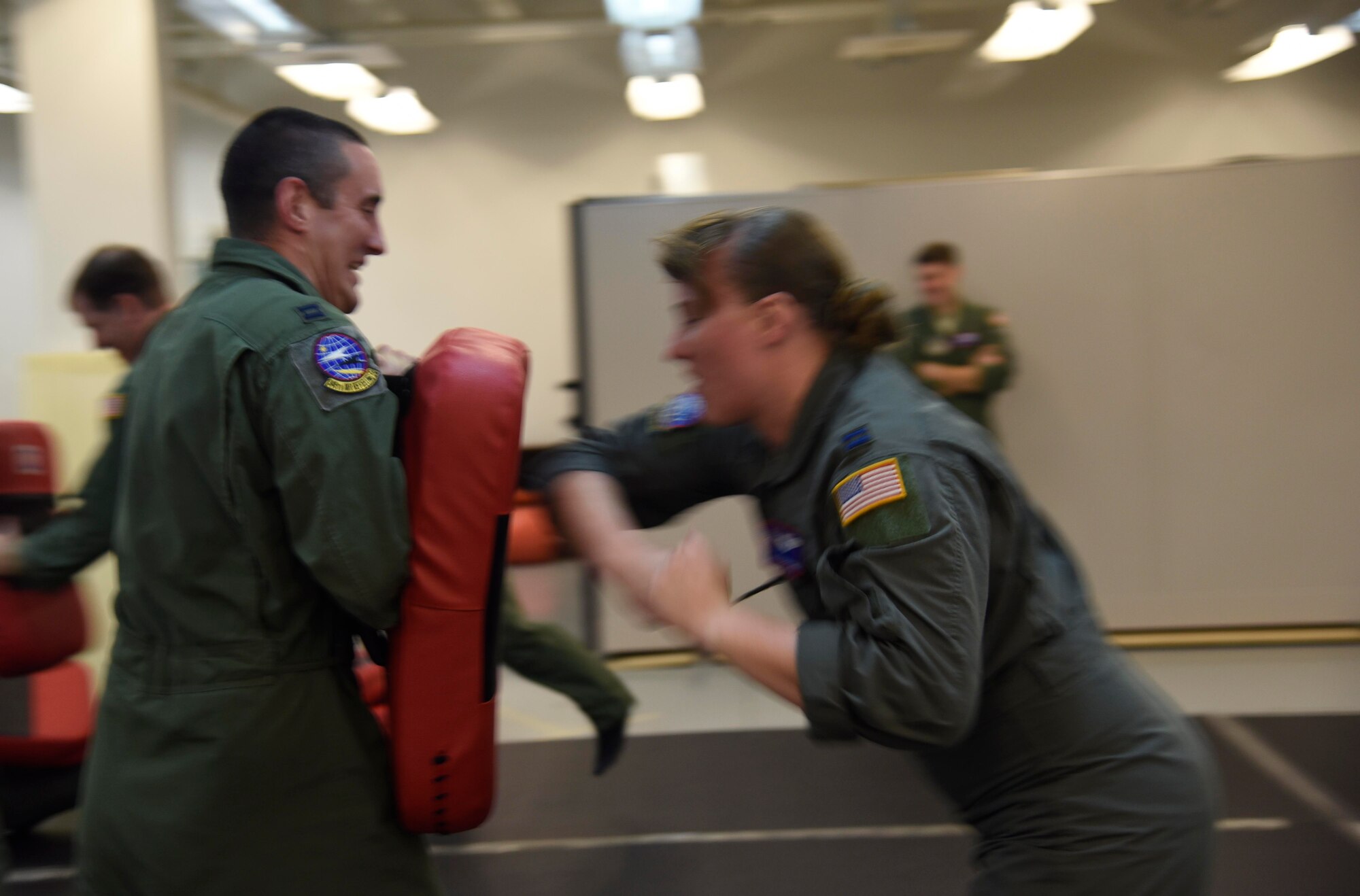 Airmen learn combatives