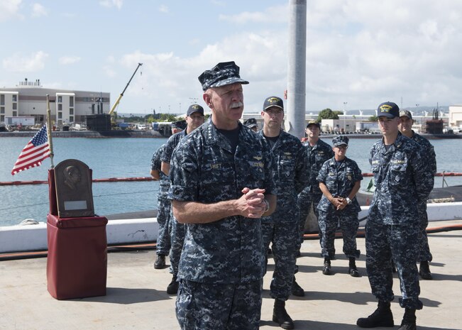 170830-N-KV911-104 PEARL HARBOR, Hawaii (Aug. 30, 2017) Adm. Scott Swift, commander, U.S. Pacific Fleet presents the Arleigh Burke Fleet Trophy to the crew of the Virginia-class fast-attack submarine USS Mississippi (SSN 782). The trophy is awarded to a ship that best represents the fleet, achieving the best overall improvement in battle efficiency, and is presented annually to the most-improved ships or aviation squadrons in both the Atlantic and Pacific Fleets. (U.S. Navy photo by Mass Communication Specialist 2nd Class Shaun Griffin)