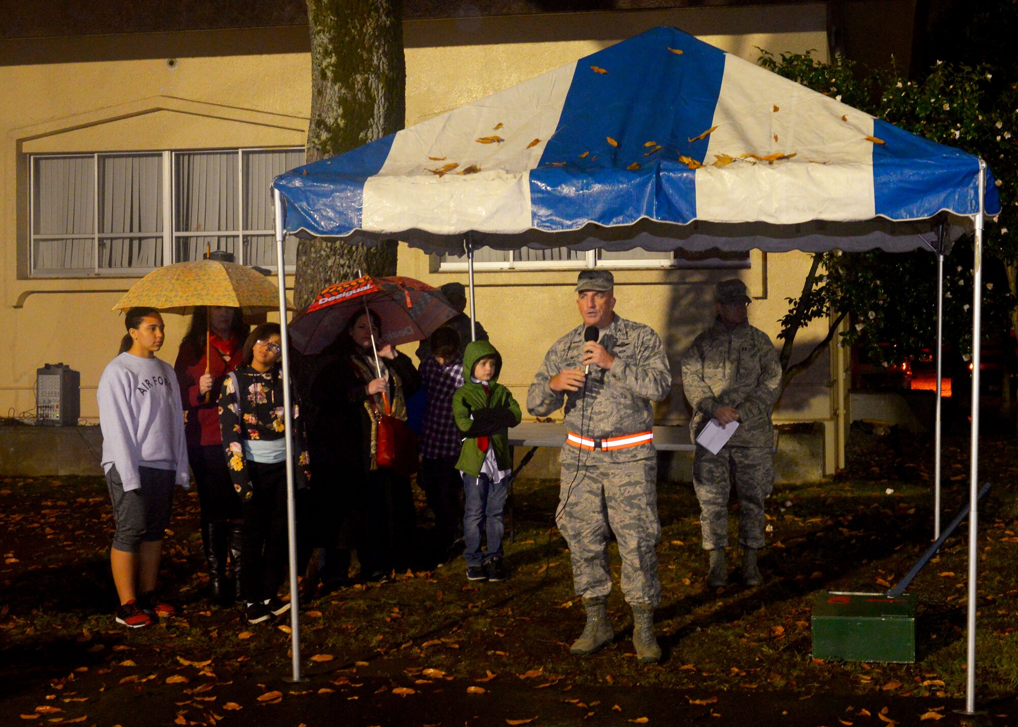 Yokota kicks off holiday season with annual Christmas tree lighting