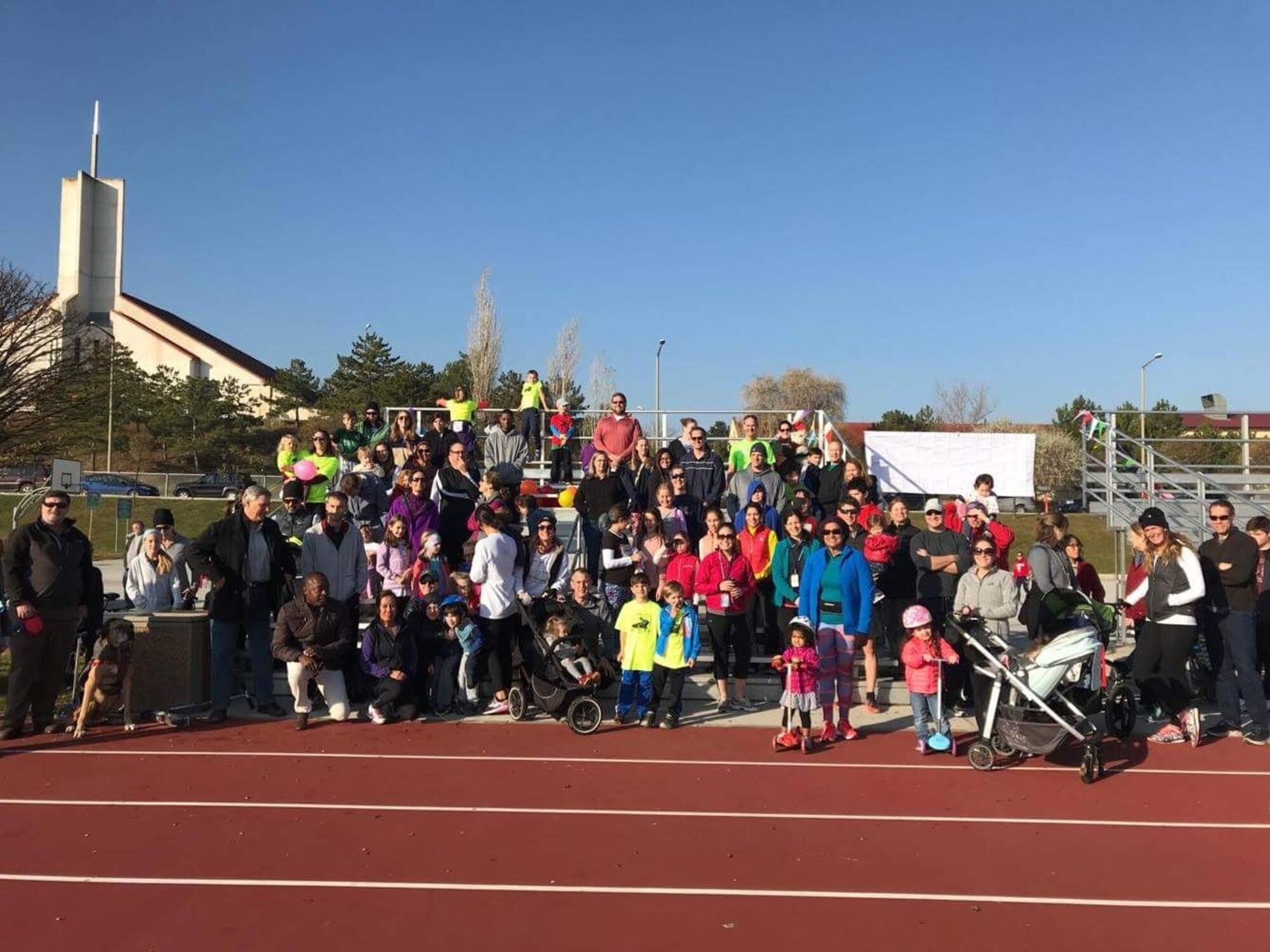 he event raised more than $5,000 for the International Rescue Committee, an organization that provides humanitarian aid to people whose lives have been upended by war, conflict and natural disasters.