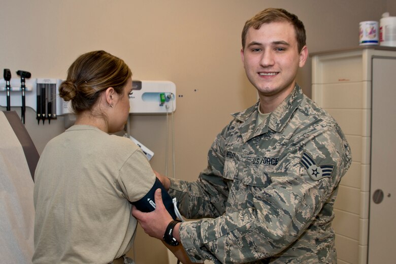 U.S. Air Force Reserve Senior Airman Jonathan Hefley, Combat Airlifter of the Week. (U.S. Air Force photo by Master Sgt. Jeff Walston/Released)