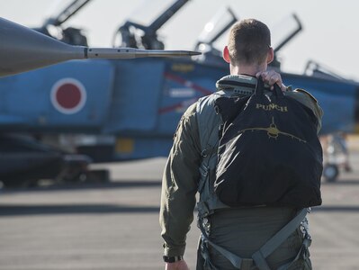 Ready, Set, Demo: PACAF Demo Team Arrived at Nyutabaru Air Base