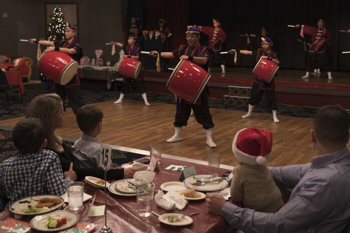 Japanese American Society celebrates 60th anniversary in holiday party