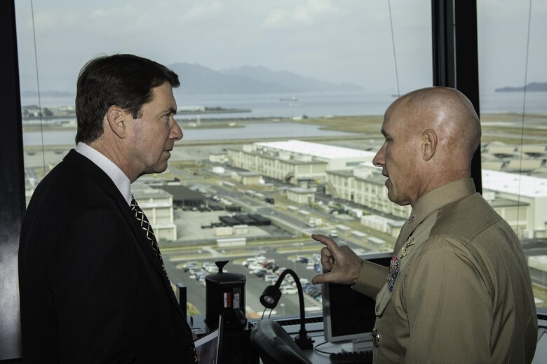 US Ambassador to Japan makes first visit to MCAS Iwakuni, Iwakuni City