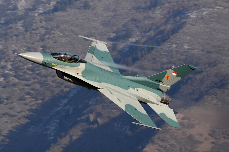 Lt. Col. Beau “Strap” Wilkins, 514th Flight Test Squadron F-16, makes a high-speed pass in an Indonesian F-16C Fighting Falcon Nov, 21, 2017, at Hill Air Force Base, Utah. (U.S. Air Force photo by Alex R. Lloyd)