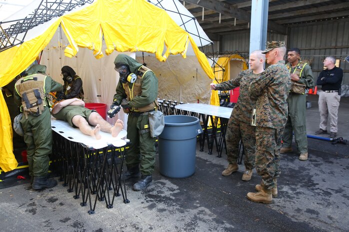 NAVAL SUPPORT FACILITY INDIAN HEAD, Md. – Lt. Gen. Mark A. Brilakis, Commander of U.S. Marine Corps Forces Command, MARFORCOM, received a tour of Naval Support Facility Indian Head and Annex Stump Neck during his visit with MARFORCOM subordinate element Chemical Biological Incident Response Force, CBIRF, Nov. 30, 2017. During his visit he received briefs from CBIRF command staff, toured facilities used by CBIRF, talked to CBIRF Marines and Sailors, and received a demonstration of the response force’s capabilities in case of a crisis. (Official USMC Photos by Staff Sgt. Santiago G. Colon Jr.)