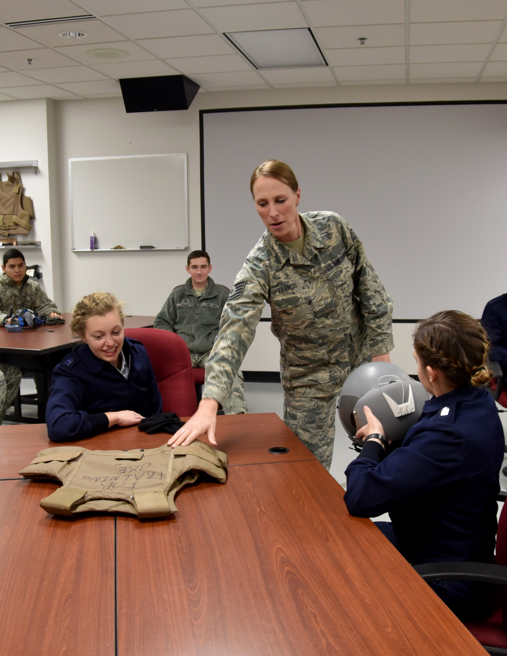 Ku Air Force Rotc Cadets Tour Team Mcconnell 931st Air Refueling Wing Article Display