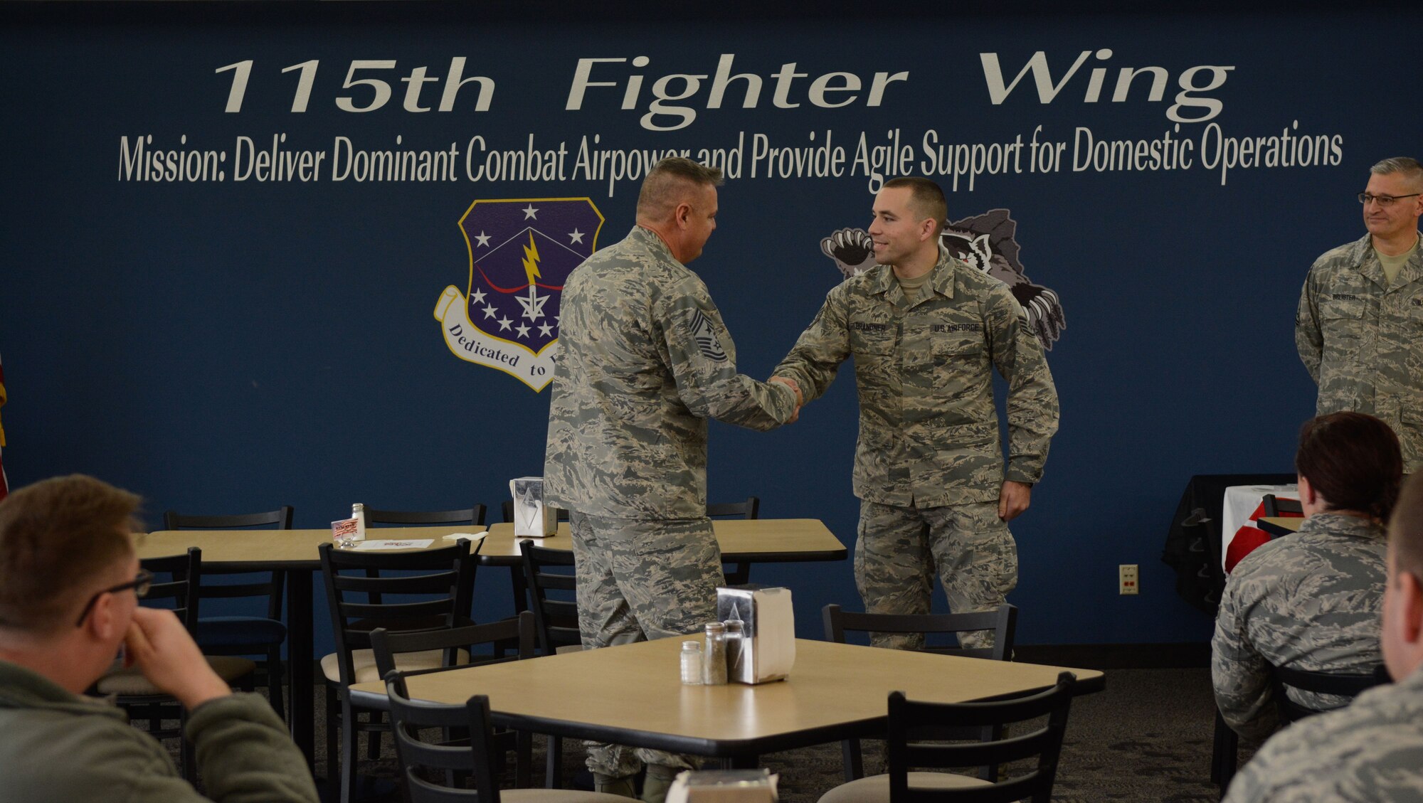 Chief Master Sgt. Richard D. King, 1st Air Force command chief, met with Airmen with the 115th Fighter Wing at the 115th FW in Madison, Wis., Dec. 3, 2017. King came to the wing to speak with Airmen and to discover what they need to accomplish their jobs more effectively. He also spent time thanking Airmen for their achievements, including temporary deployments helping those suffering from recent hurricane damage. (Air National Guard photo by Tech. Sgt. Andrea F. Rhode)