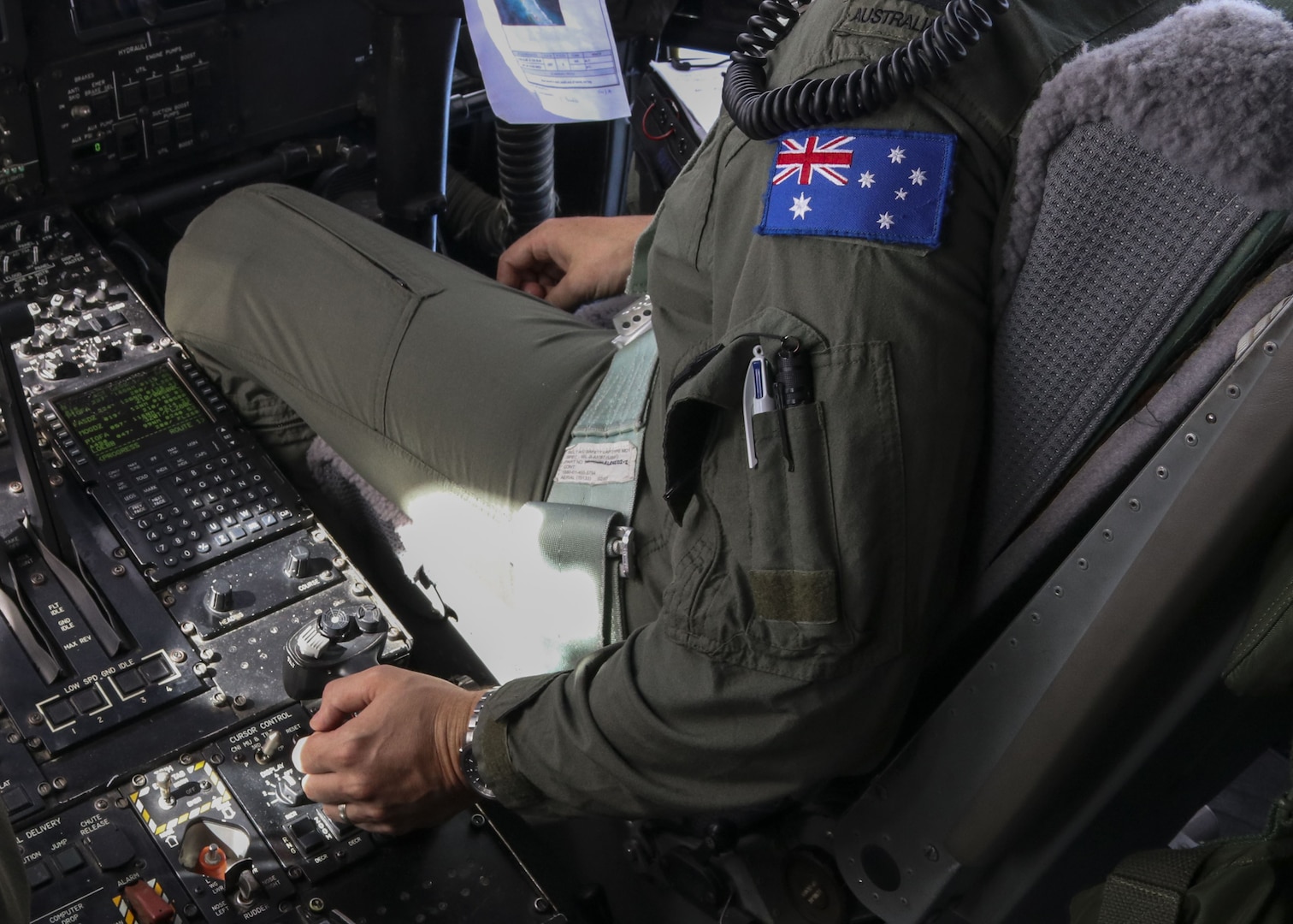 USAF, RAAF, JASDF complete first Operation Christmas Drop 2017 sortie